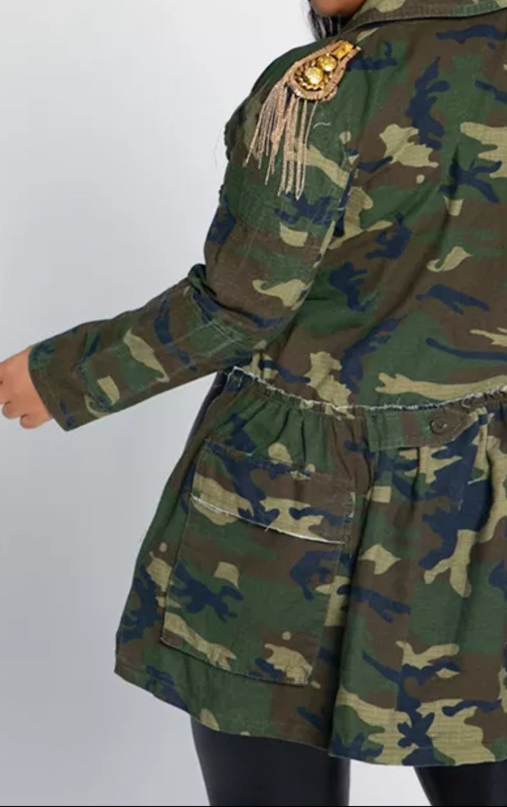 Camouflage Jacket with Stamp Chain Famale